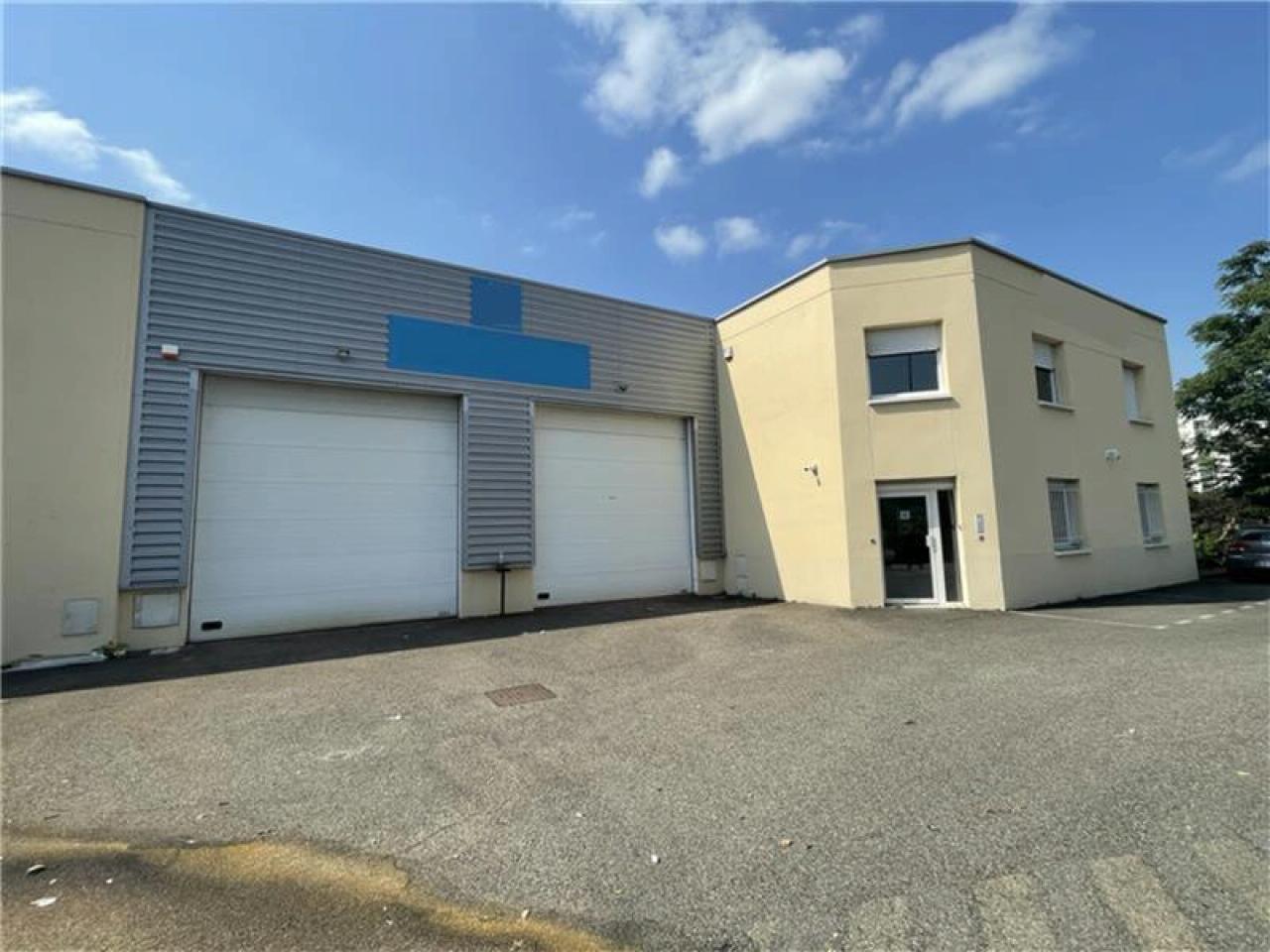 Local d'activité Saint-Fons 744m² Location local d'activité Saint-Fons Rhône OLACT2533099 0